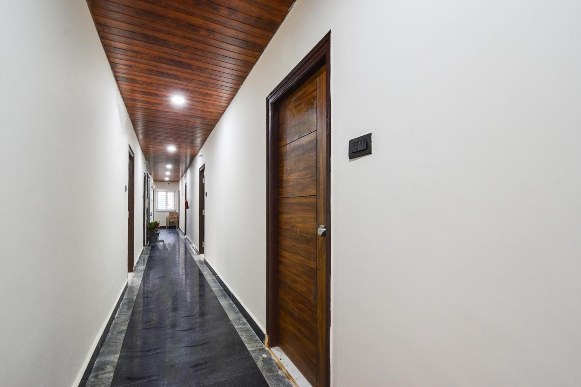 Hotel Super Collection O Gachibowli Phase - 1 Near Isb Esterno foto